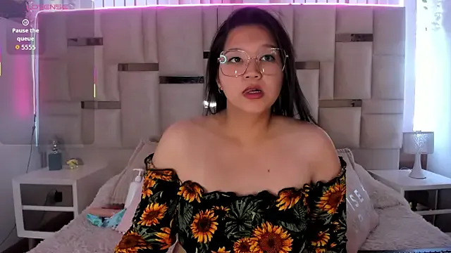 Isarose_ — Lush tease 