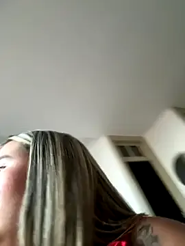 Isasexyxxx — 2 fingers in my pussy