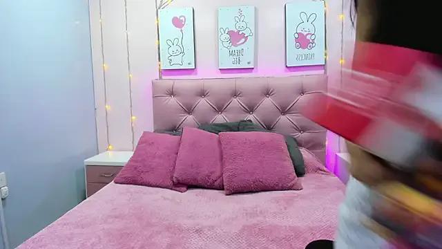 StripChat Issaa_Tyler is Freechat Issaa_Tyler — RIDE the dildo