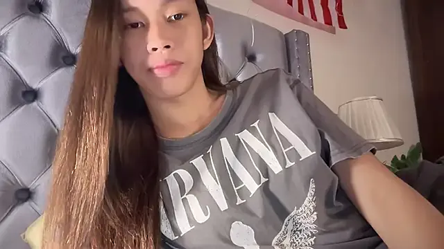 Its_Cora — first cumshow here
