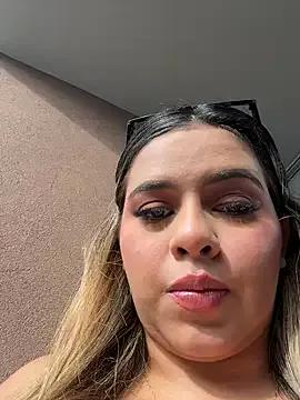 StripChat itsdanividarte is Freechat itsdanividarte — Oil in tits  and jump