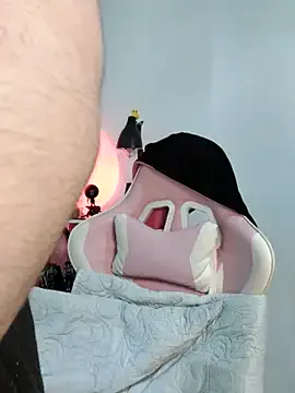 ItsNaiixa — FINGERS ON MY CREAMMY PUSSY