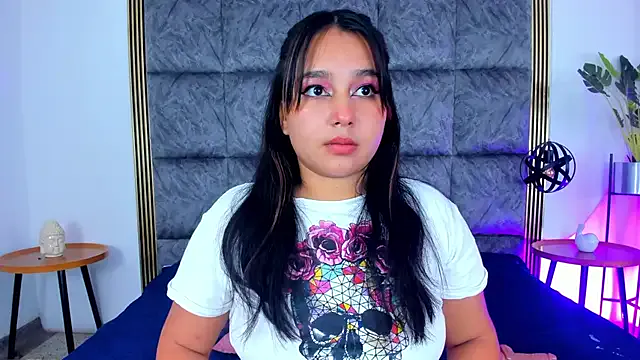 IvannaaVega — FUCK ME IN DOGGY STYLE