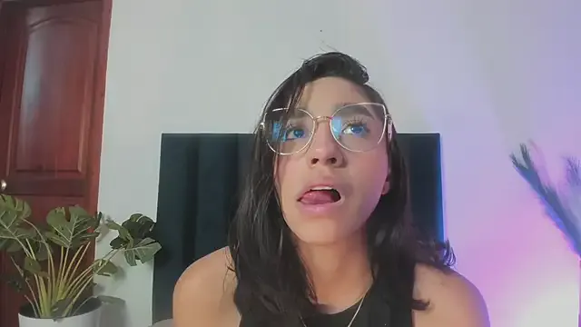 IvyJhons — Fingering pussy