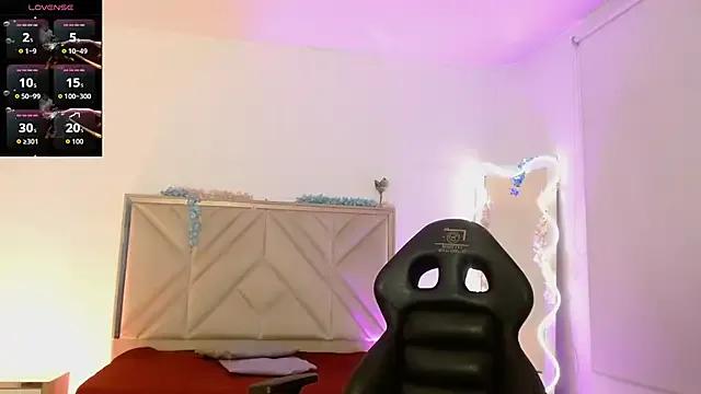 StripChat Ixchel_tay is Freechat Ixchel_tay — twerk one song