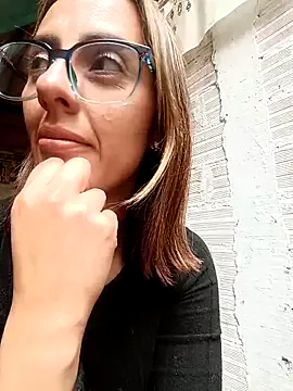 Jade_1-9 — Off bra in street