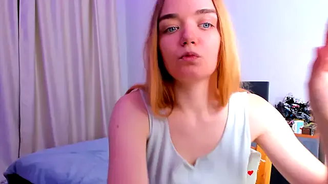 JanetShy — Swipe the camera across my boo