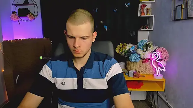 jasper_deeper — kiss