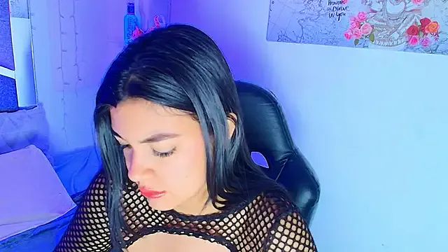 jennifer_Scot — MAKE ME SQUIRT WHILE FUCKIN MY PUSSY