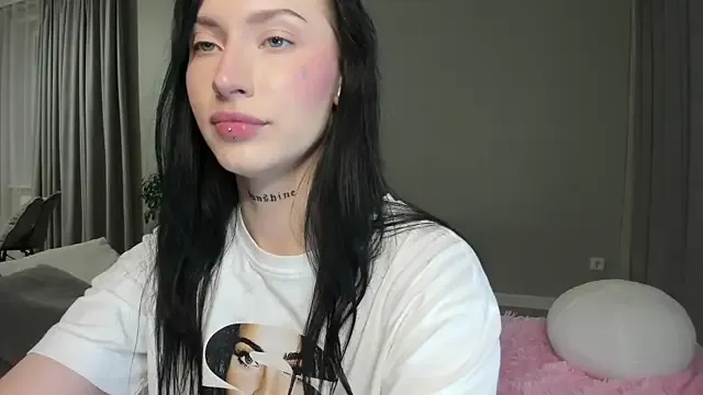 JenniferQueen11 — Freechat on StripChat
