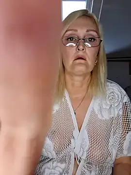 Jenny_Blum — Touch pussy