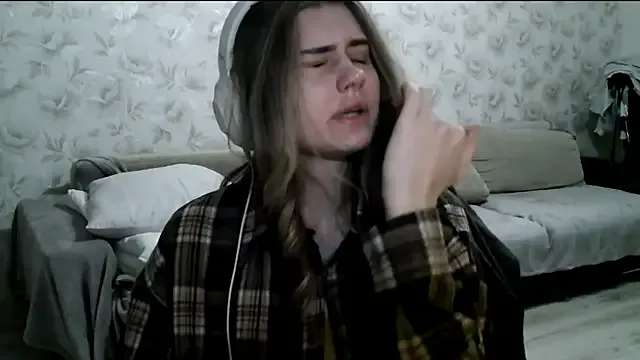 JerrieLoosle — lick my lips