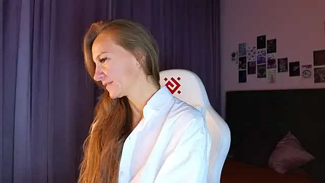 Jesica_mooon — apply oil on the ass