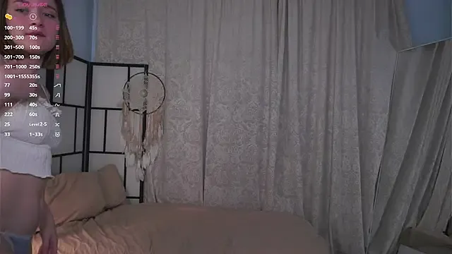 JinnySitts — Suck finger close cam <3