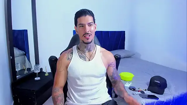 jiro_kenji1 — Private on StripChat