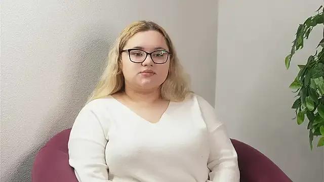 JoliePimpare — Air kiss