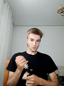 jorgeereyy — Me quito la camiseta
