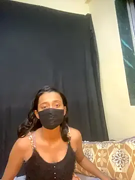 Joy_Love_Roxie — Couple hot dance in public