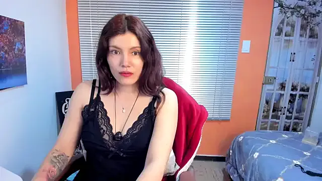 jrcamila — Show tits