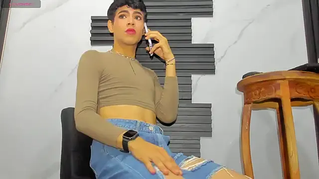 Juan_twinks — Remove clothes