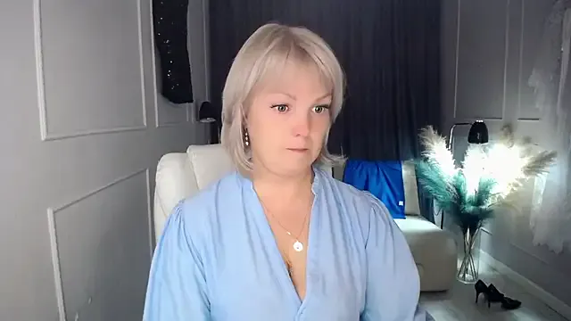 Juarnea — Freechat on StripChat
