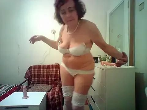 Julia54391 — Freechat on StripChat