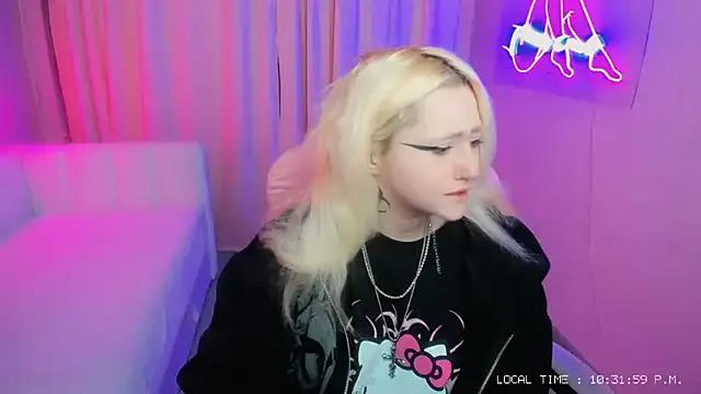 JuliaSharkk — tease pussy through panties