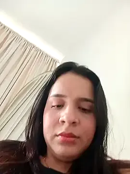 Julieth_hot-69 — My friend sucks my tits