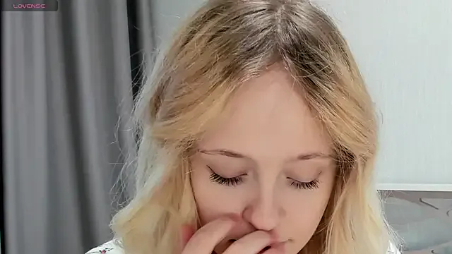 Julliakoill — Boope cheecks