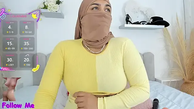 Kadira_ — Oil in my boobs