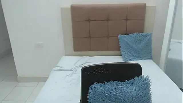 kami_guzman — show tits