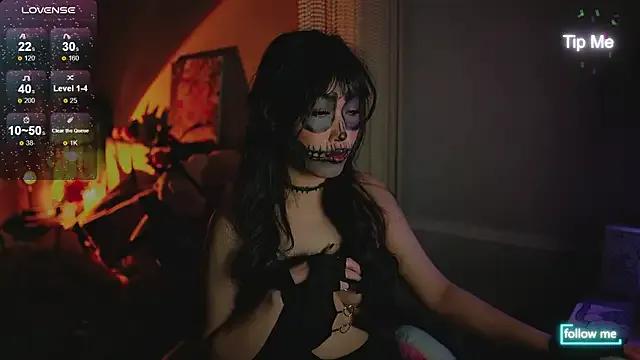 StripChat Kami_Lee_XO is Freechat Kami_Lee_XO — Do leg tease from bed