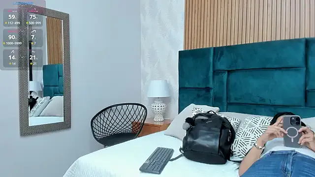 Kareena_chopra — Make my boobs, drops milk for u