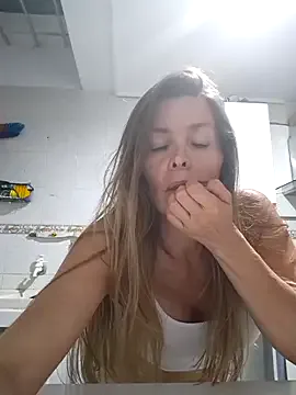 karina_warthon — suck my new dildo
