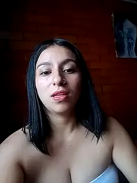 KARINABELTRAL — Bra Off