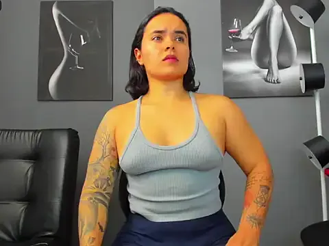 karlyjons12 — naked and flex