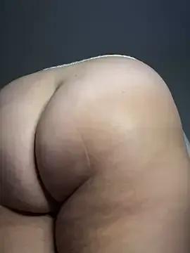 karobaby_ — Show pussy 5 min