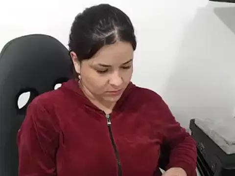 karol_loveet — show  titis