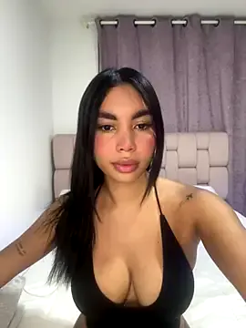 karolaalcendra — Freechat on StripChat
