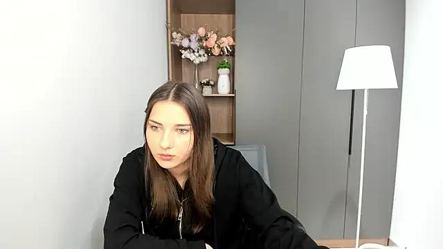 StripChat KateCahee is Freechat KateCahee — I'll get up and show you my outfit