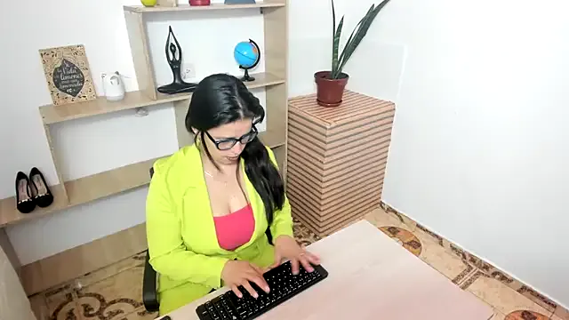 katherine_blair — Dildo in my big tits