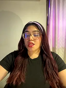 KathyGonzalez — Shake boobs (naked)