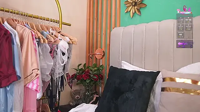 katlyn_martins — 10 min domi inside my pussy!!
