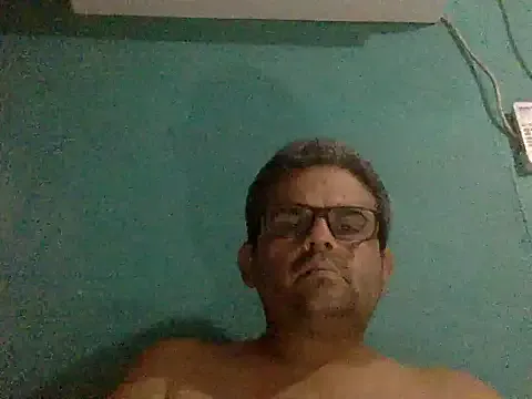 Katracho6969 — Buscas un papi ?  $$
