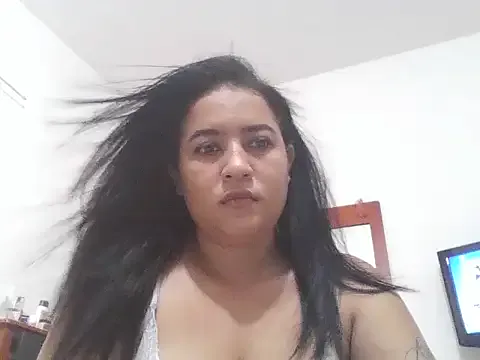 katrinisyouung — Freechat on StripChat