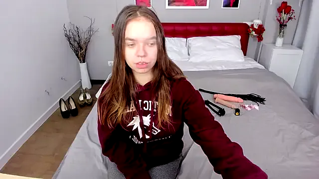 KatrinPearlss — Take off top for 5 min
