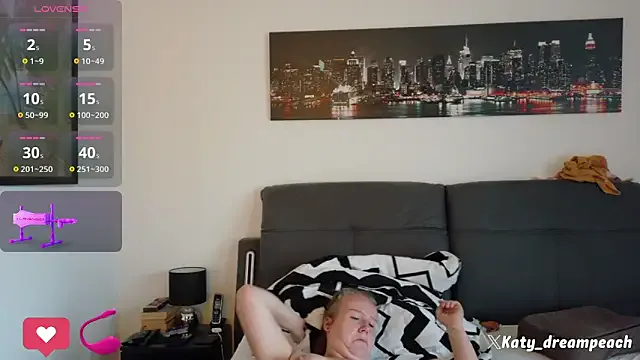Katy_dream_peach — 1 minsteuern last tipper sex maschine