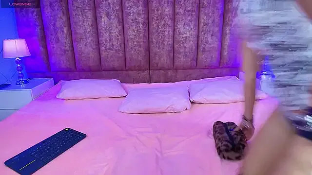 katy_usha — spank x 5 ass
