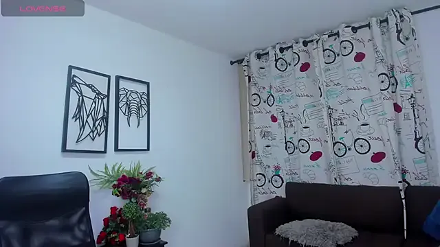 Kaylaa_Cooper — boob massage close up