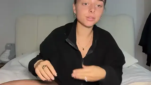 KayleeBella — Spank Ass 5x
